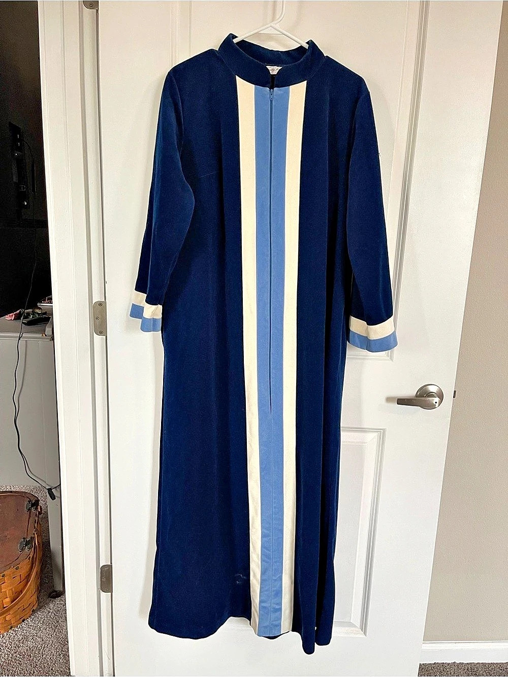 Vintage Vanity Fair Maxi Color Block Dress in Blue & White Size 18 Like New
